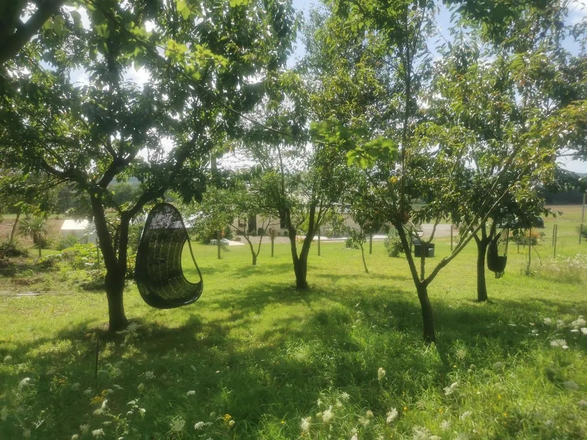 Studio, Terrasse 40 M2, Jardin 2000 M2, Avec Vue Imprenable ! Apartment Saint-M'herve